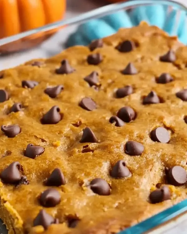 Pumpkin Chocolate Chip Bars recipe