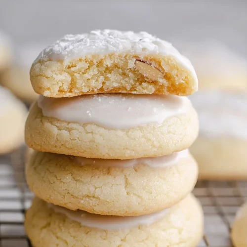 Easy Almond Meltaway Cookies 5 Almond Meltaway Cookies