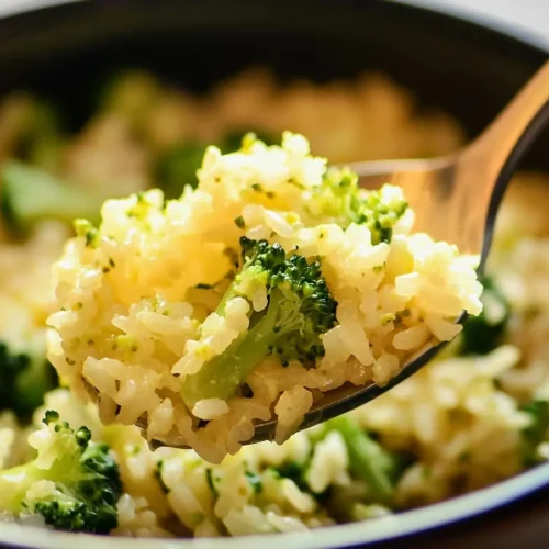 Cheesy Broccoli and Rice Bake
