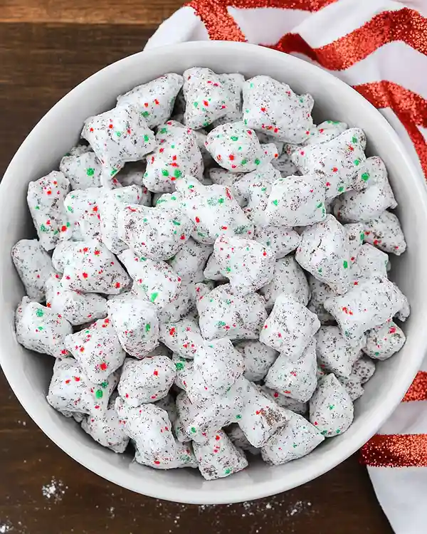 Christmas Puppy Chow 3 Easy Christmas Puppy Chow
