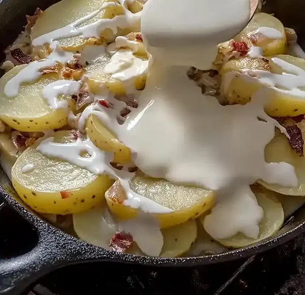 Tartiflette Recipe 4 Preparing creamy tartiflette