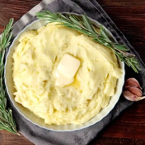 Rosemary Garlic Mashed Potatoes 2 Rosemary Garlic Mashed Potatoes