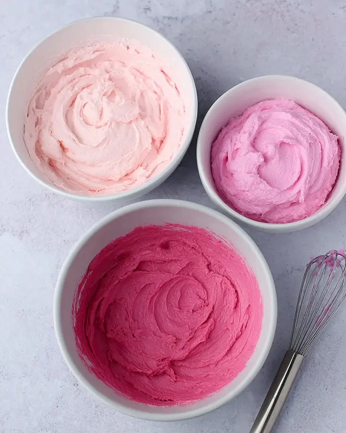 Heart Pink cake with pink bow Indtructions