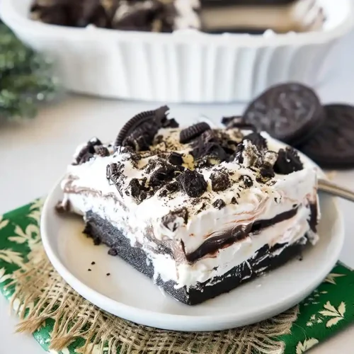 No-Bake Oreo Lasagna