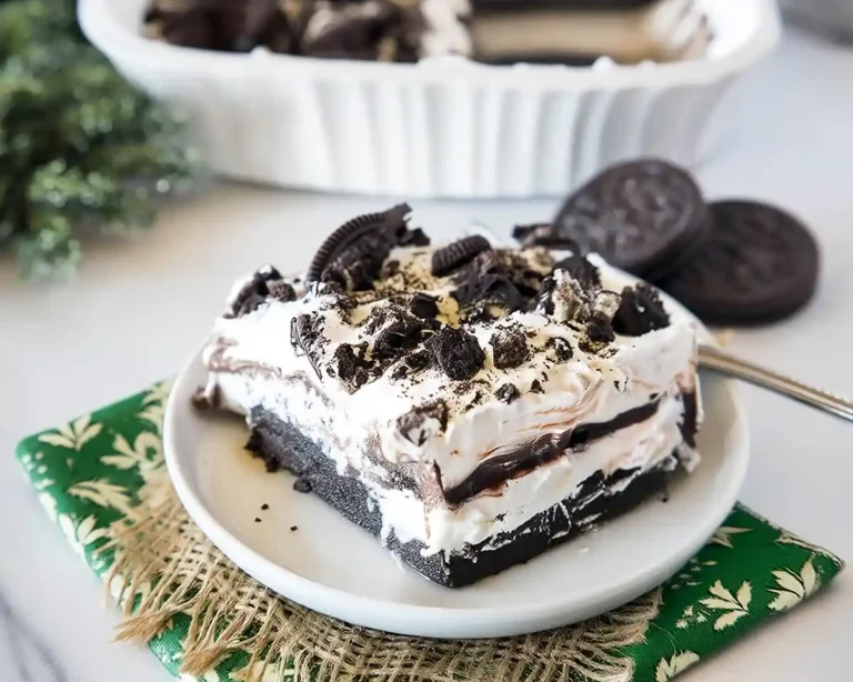No-Bake Oreo Lasagna