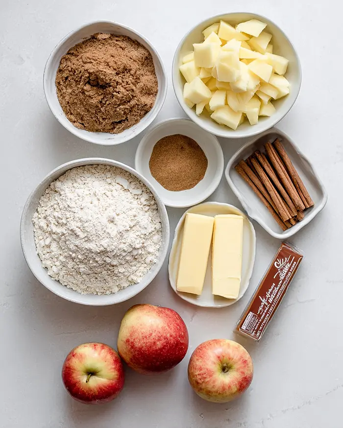 Salted Caramel Apple Bars 4 Salted Caramel Apple Bars Ingredients