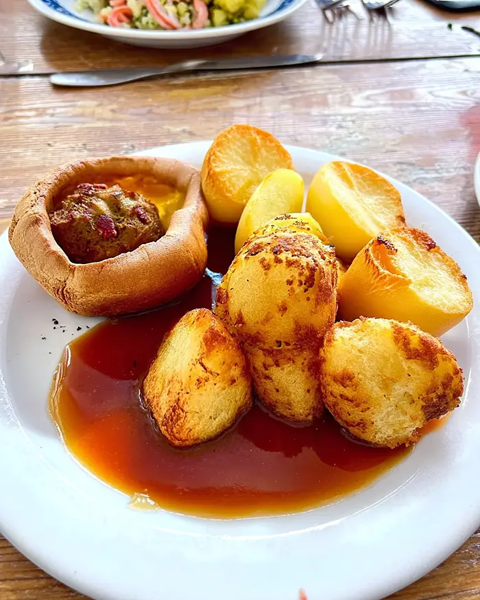 The Best Yorkshire Pudding Recipe 2 homemade yorkshire pudding