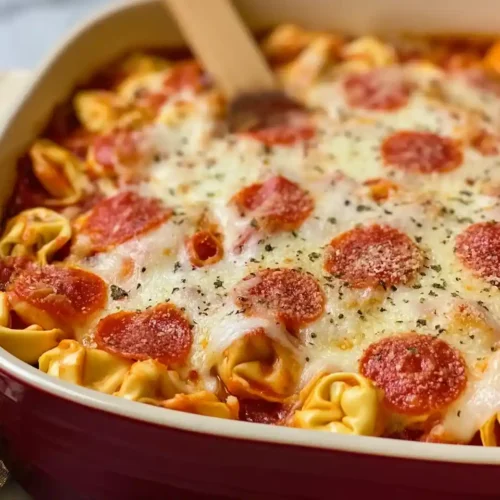 Cheesy Pizza Tortellini Bake