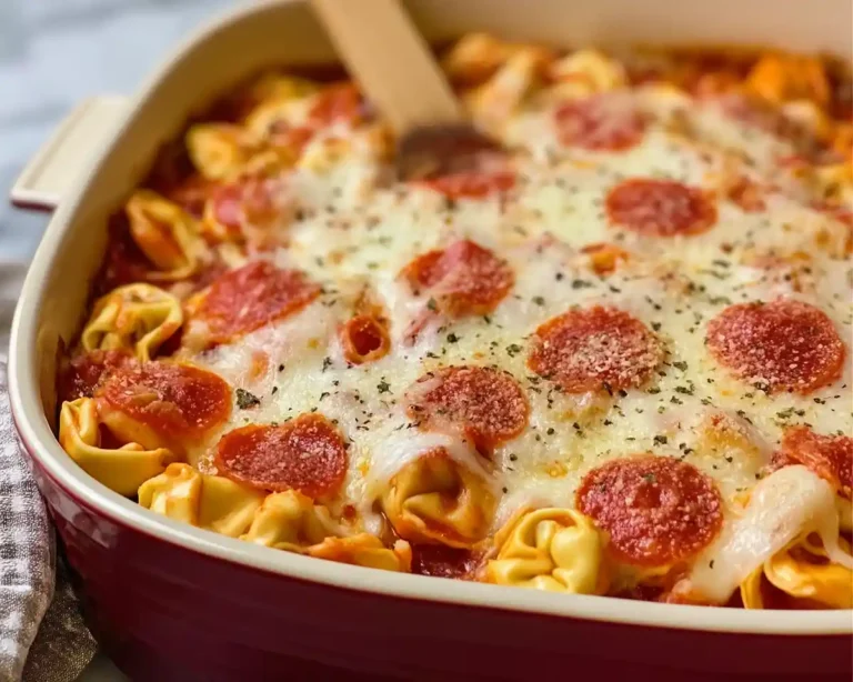 Cheesy Pizza Tortellini Bake