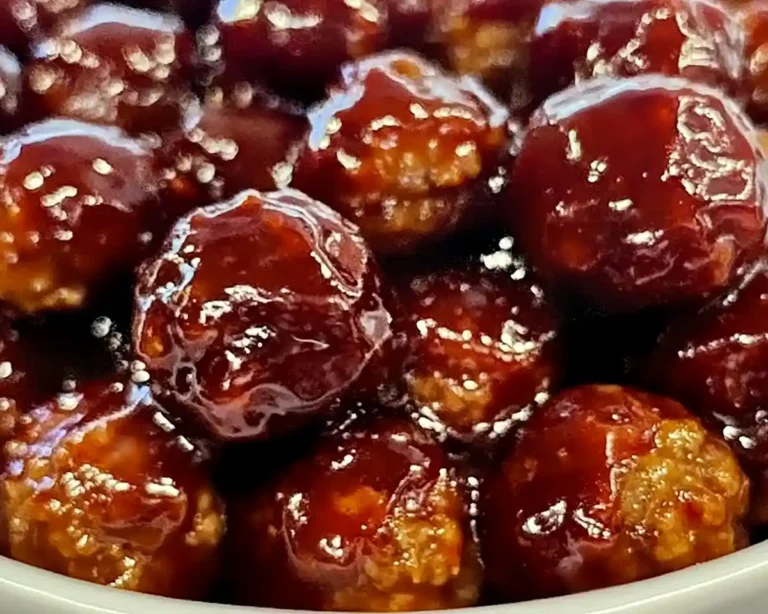 Crockpot Cranberry Chili Meatballs